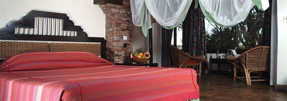 Sarova Shaba Game Lodge Archers Post Exterior photo