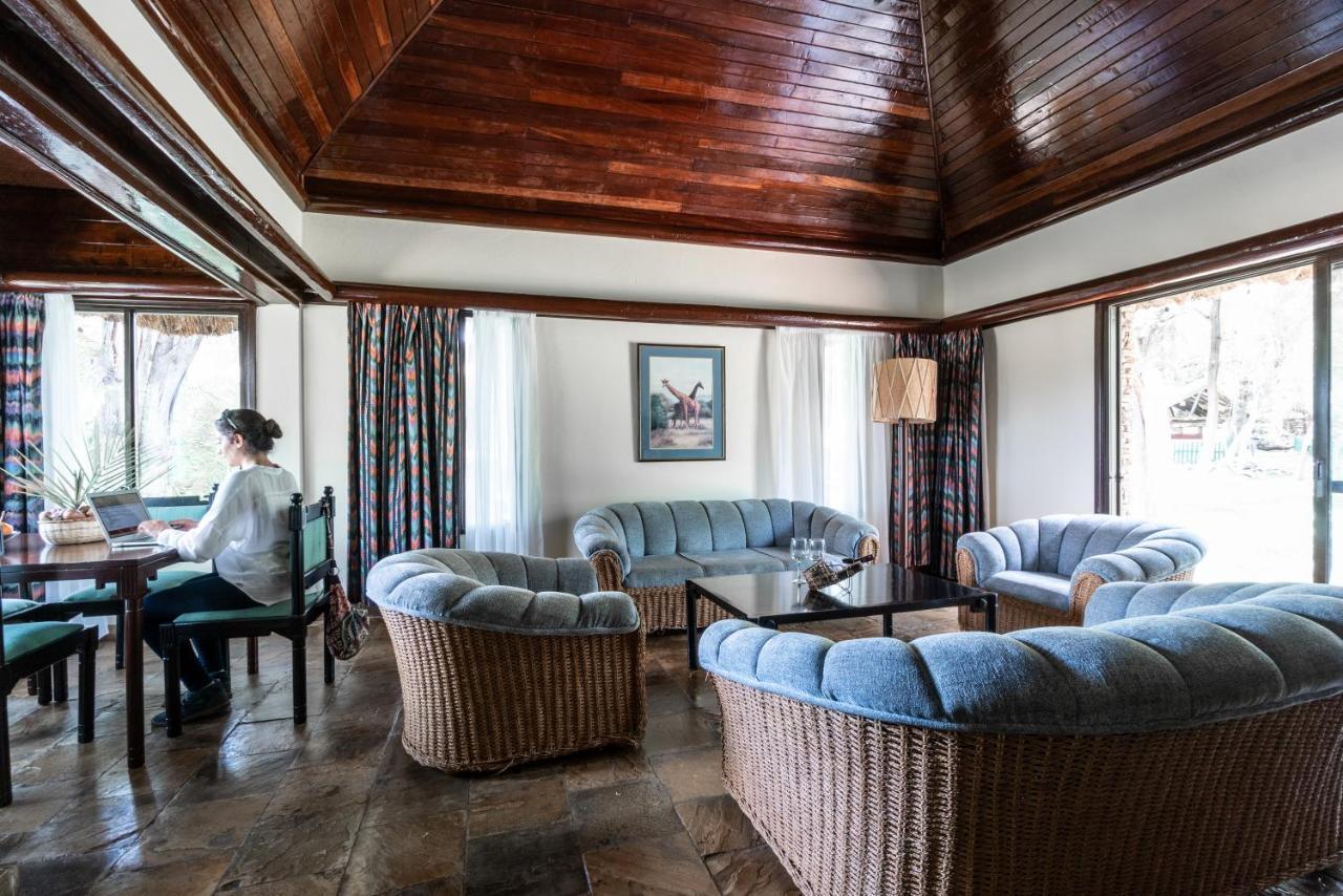 Sarova Shaba Game Lodge Archers Post Exterior photo